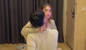 คลิปหลุด Onlyfans น้องเนย สาวขาวเนียนขย่มควยใหญ่แฟนกลาง客廳 เย็ดมันส์ซอยหีแรงแตกในคาหี