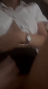 คลิปหลุดนักศึกษานมโตลีลา โดนควยใหญ่ซอยหีแฉะคาชุดมหาลัย เสียงร้องเสียวลั่นห้อง