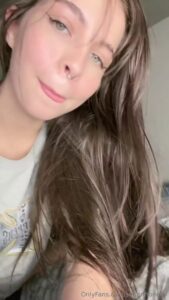 สาวฝรั่งหุ่นดี Suunhoneyy เงี่ยนจัด ถอดผ้าแล้วซอยหีชมพูตัวเองโชว์แบบจัดเต็ม